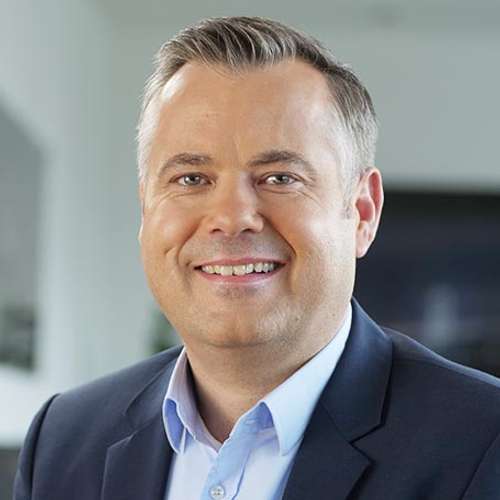 Ralph Schmitz - Gerente de Ventas & Socio Imagen de Ralph Schmitz: Director de ventas y socio de Aribas Printing Machinery